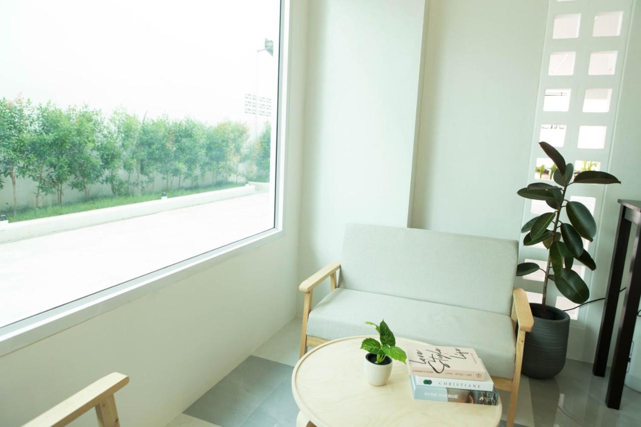 S1 Trang Hotel Kültér fotó